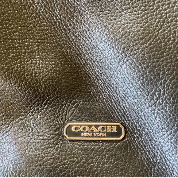 Coach Genuine Leather Shoulder Bag Purse two toned Black/Brown FAIR condition - Picture 3 of 12